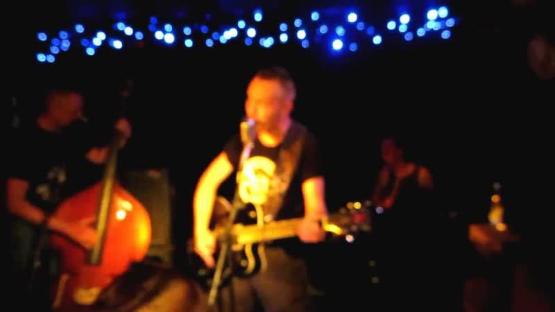 Fuzzballz Live in Черт Побери part