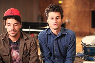 BB BRUNES - Découvrez le duo avec Carl Barât [Reportage]