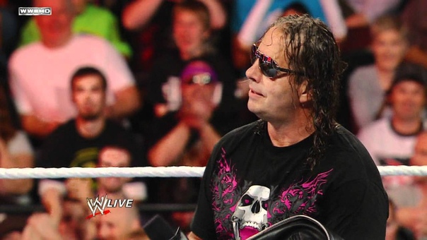 Raw Bret Hart confronts WWE Champion Alberto Del