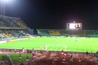 Игроки ФК Спартак подошли к трибуне поблагодарить за поддержку