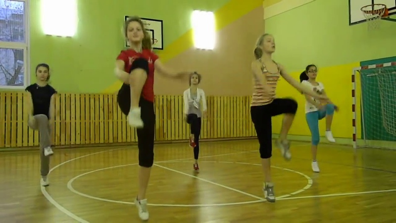 зарядка под самолет под музыку. физкультура в детском садике. утренняя гимнастика для детей в школе. ритмика для детей упражнения. зарядка под самолет под музыку.