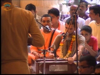Hare Krishna Kirtan by Saci Suta Das in 12 Hour Kirtan Mela at ISKCON Juhu on 14 Sept 2014