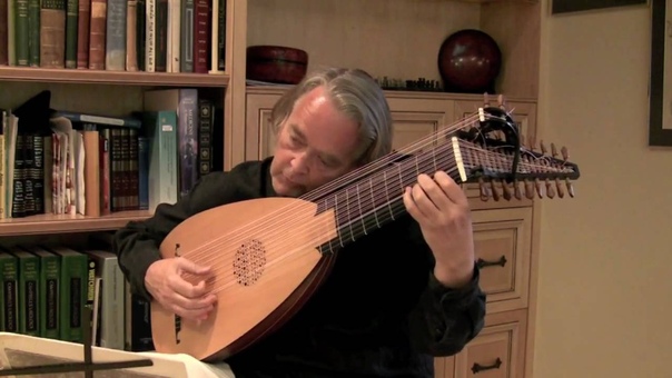 Prelude in G Major by Weiss Performed by Robert