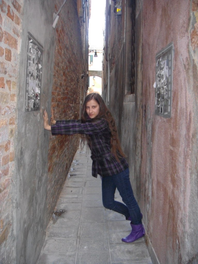 Тоня Сапожникова | Москва