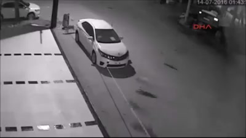 Gangue de dogs faz arrastão e choca a
