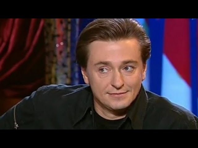 Сергей Безруков читает стих Есенина
