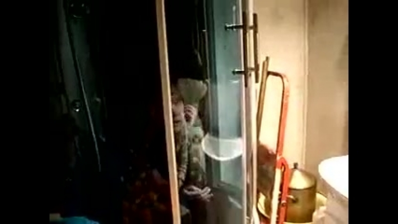 Полет в космос в душевой
