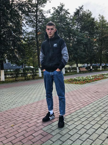 Данил Белов