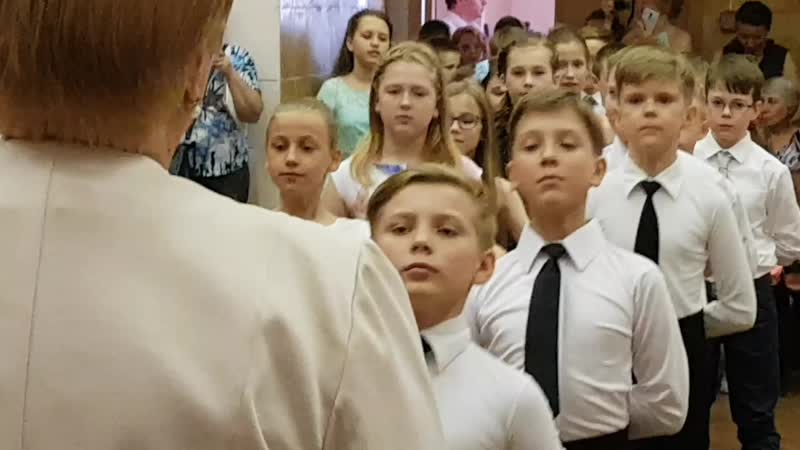 Вальс на выпускном Алисы