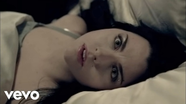 Evanescence Bring Me To Life ( Official Music