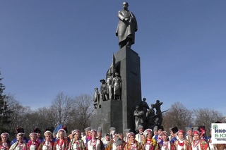 В Харькове отмечают 203-ю годовщину со дня рождения Т. Г. Шевченко