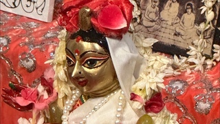 rimati Radharanis Abhishek in Gurumaharajs Ashram, RADHAKUND