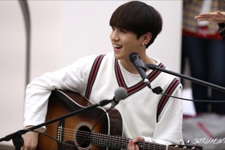 170511 DAY6 데이식스 코엑스 버스킹 - Dance Dance (성진 Sungjin)
