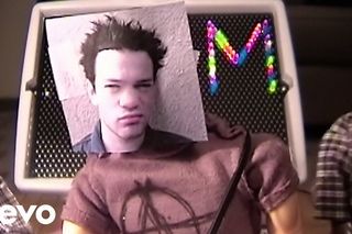 Sum 41 - The Hell Song(Официальный клип)